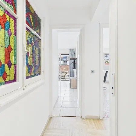 -300m Palais- Seaview-a/c-wifi-spacieux Apartment *