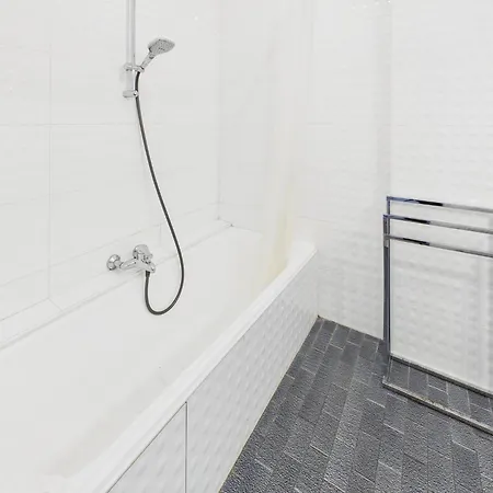 -300m Palais- Seaview-a/c-wifi-spacieux *