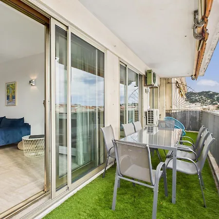 -300m Palais- Seaview-a/c-wifi-spacieux Appartamento