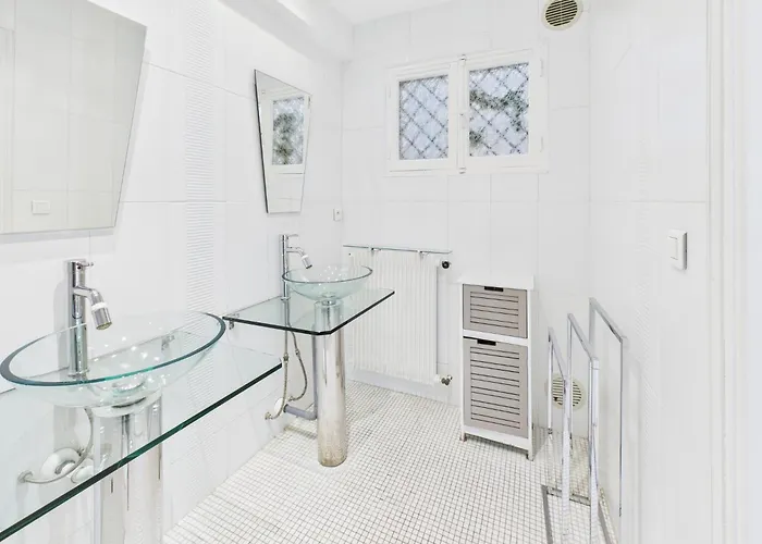 -300m Palais- Seaview-a/c-wifi-spacieux Διαμέρισμα